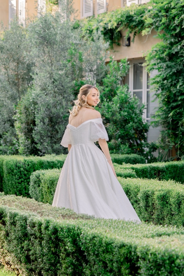 Weddings — photographs, by Hugo Gruter